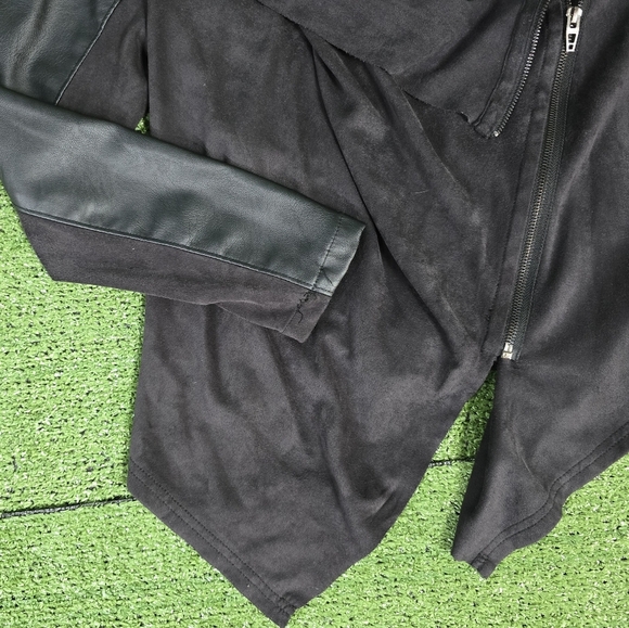 BLANK NYC | DRAPED VEGAN LEATHER COWL NECK MOTO JACKET - Picture 11 of 16